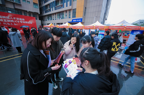 初中成绩不理想真心不想读怎么办？学习一技之长改变命运！