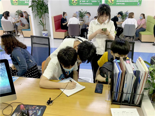 好学校成就好未来，新华电脑学校正在火热招生中……