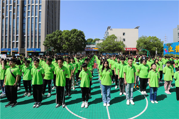 新生力量 向上成长|南京新华2022年秋季新生职业素质拓展训练正式开营！