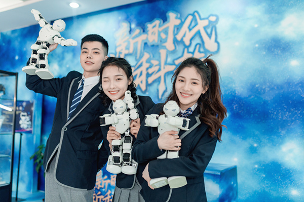 初中生能上的学校